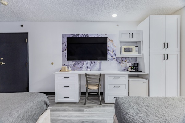 Remodeled king room work area
